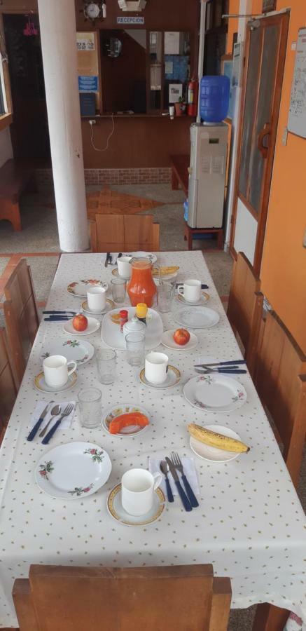 Hospedaje Germania Puerto Ayora  Extérieur photo